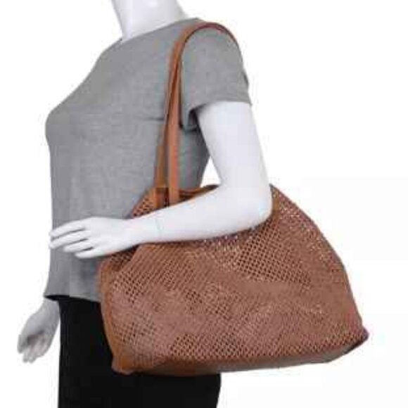 Urban Expressions Shoulder Bag - Picture 4 of 4